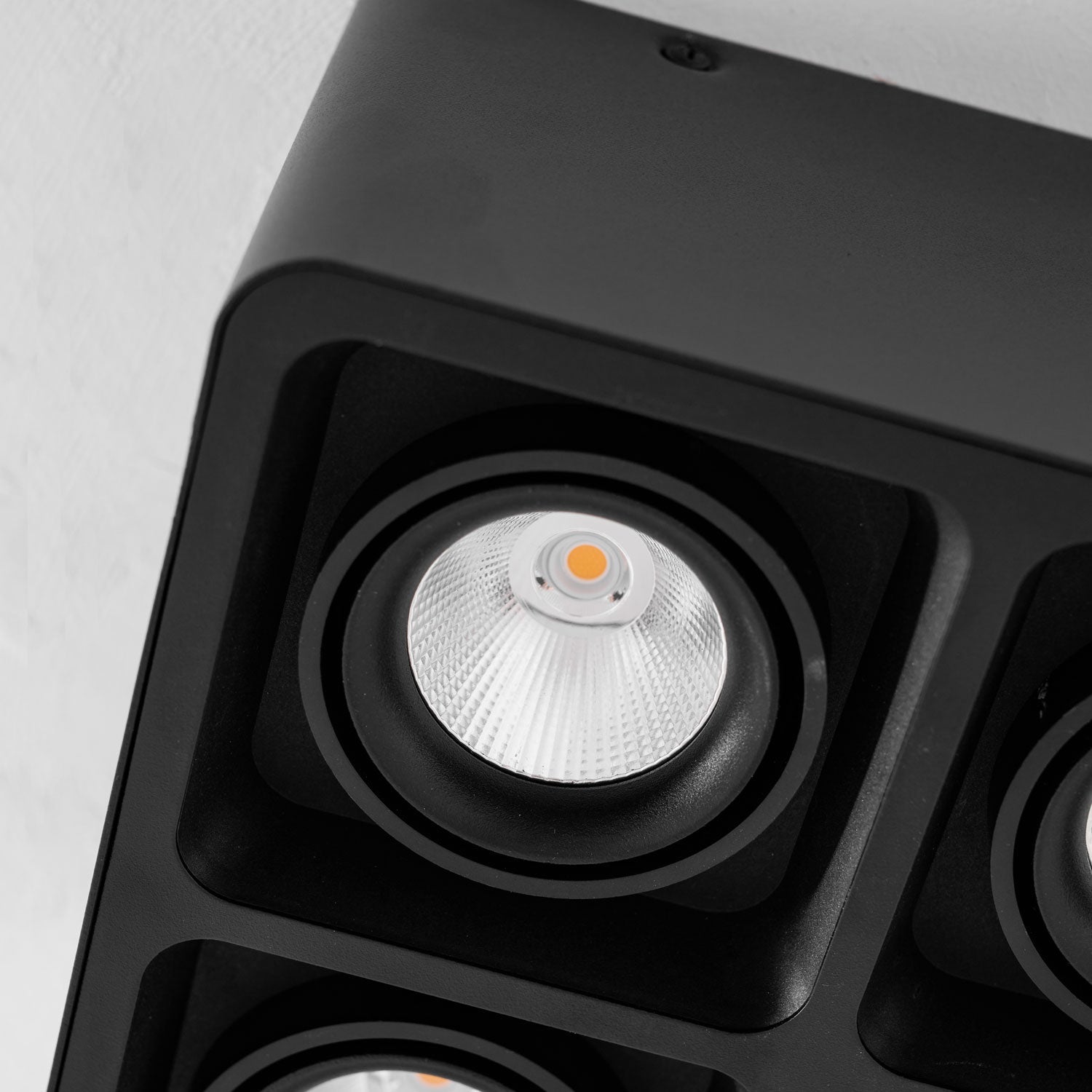Giyan Surface Spotlight