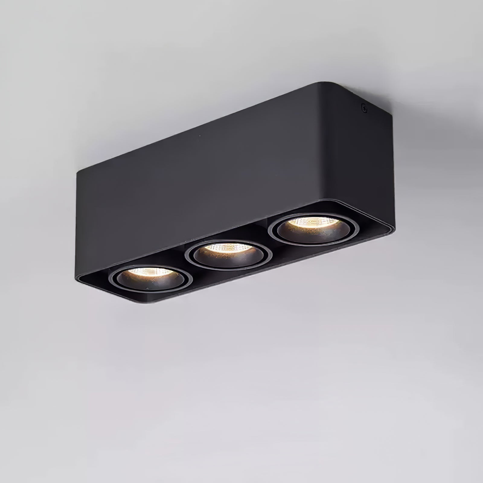 Giyan Surface Spotlight - Vakkerlight