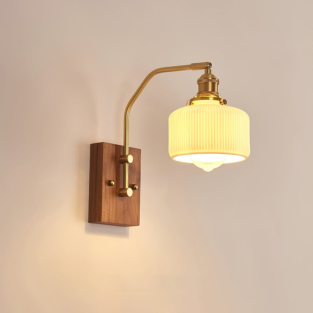 Настінний світильник Heritage Walnut