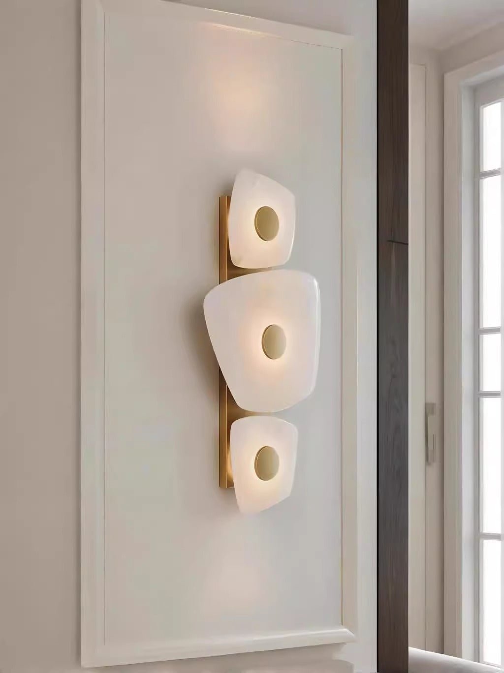 Настінний світильник Holmdel Alabaster