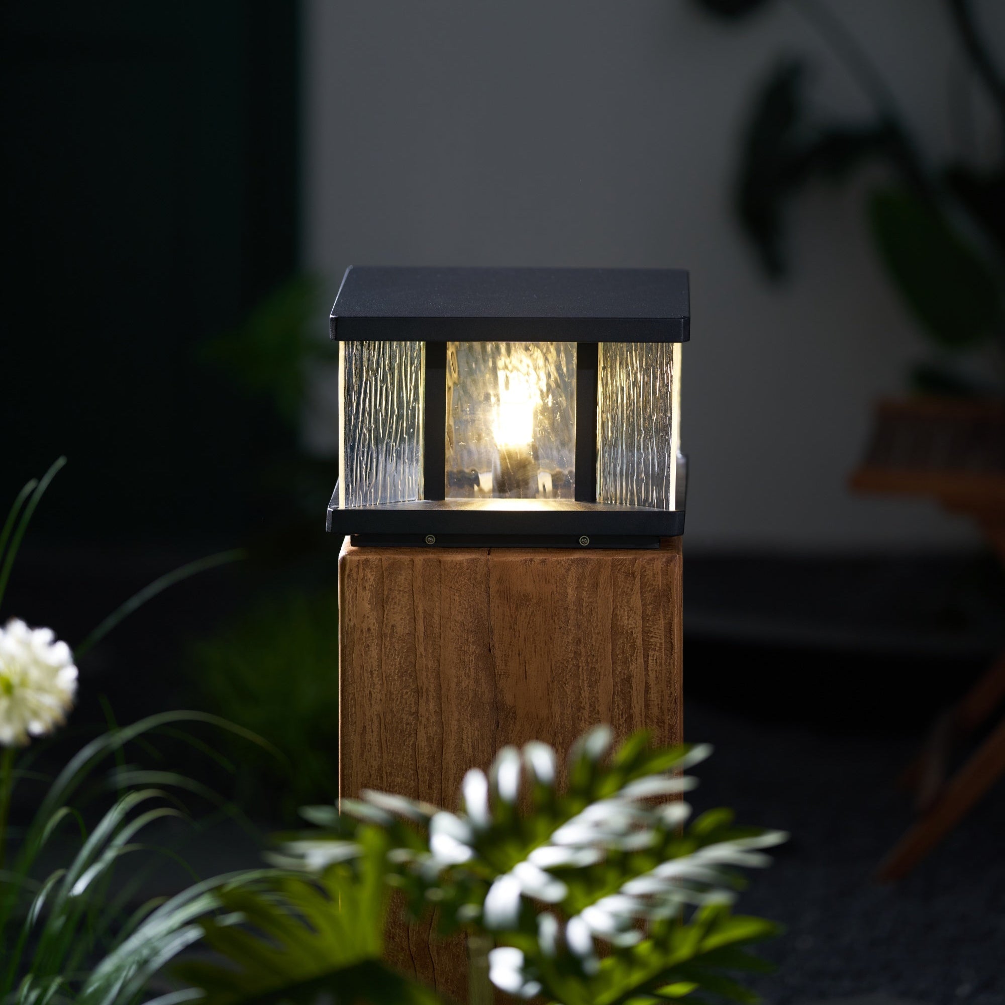 Stratos Square Outdoor Light