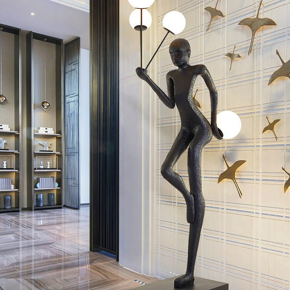 Торшер «Жонглюючий скульптор»