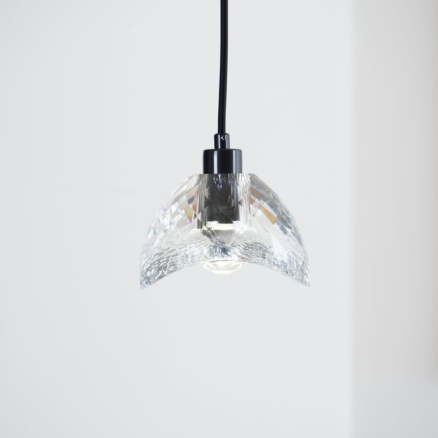 Підвісний світильник Latham Glass