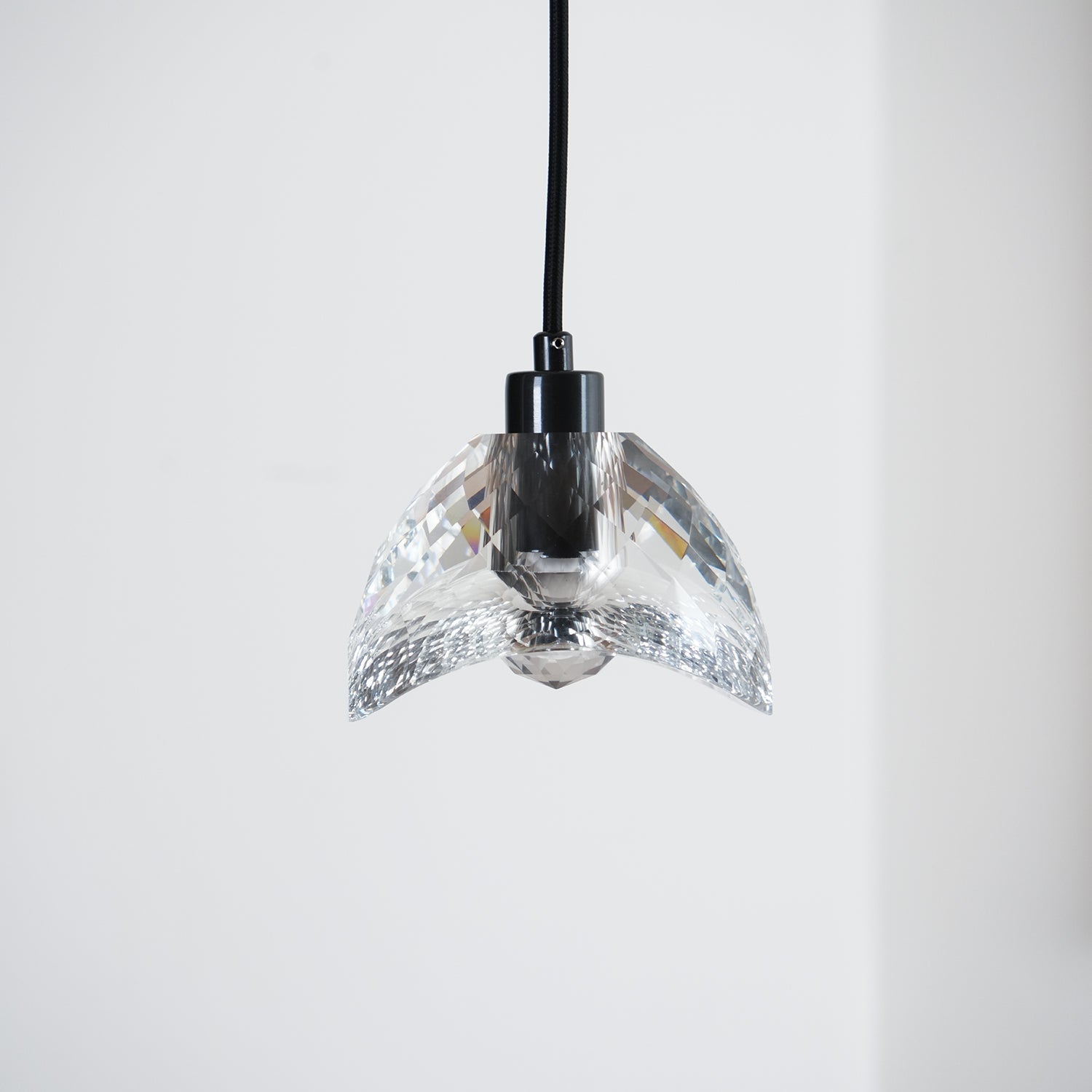 Підвісний світильник Latham Glass