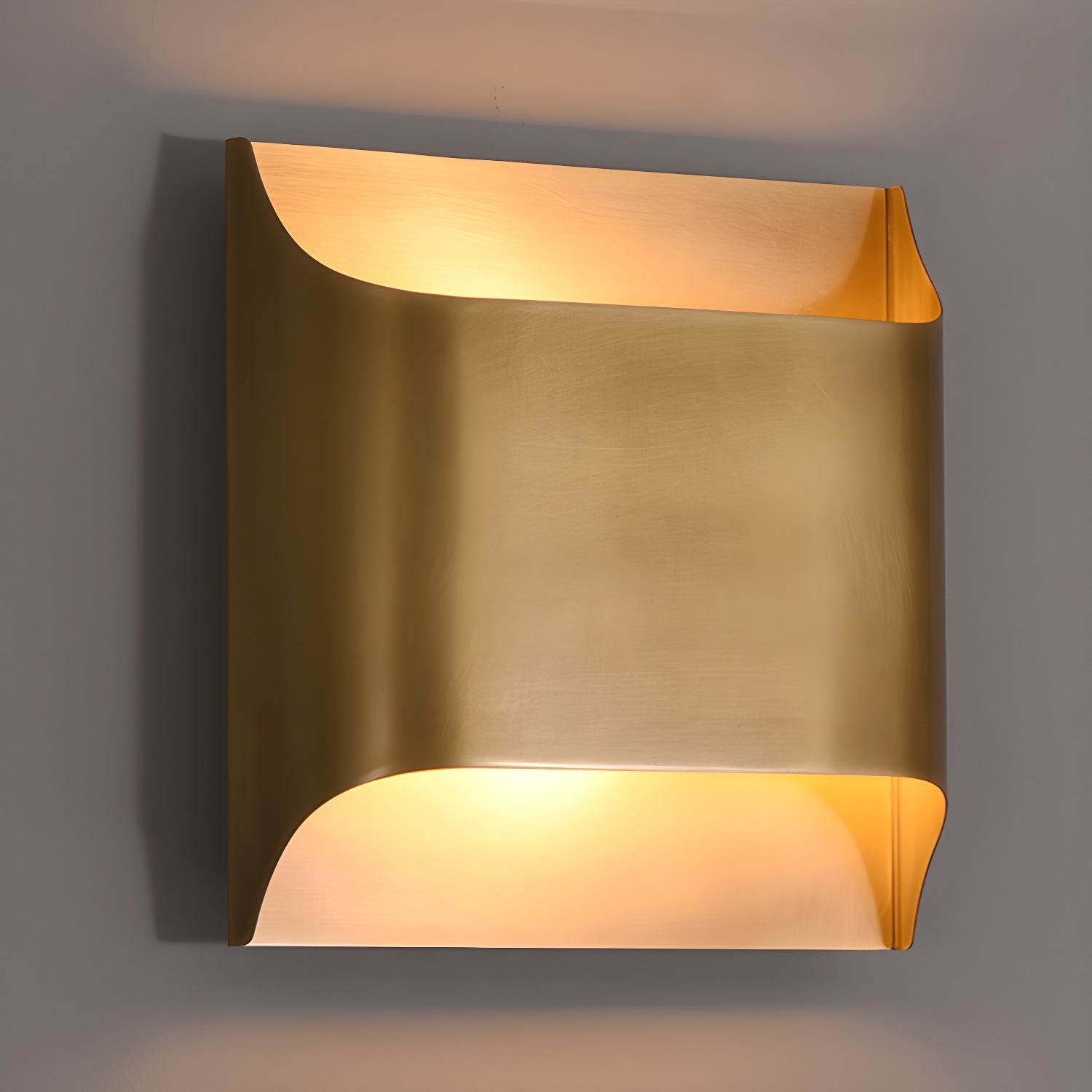 Настінний світильник Leclerc Brass