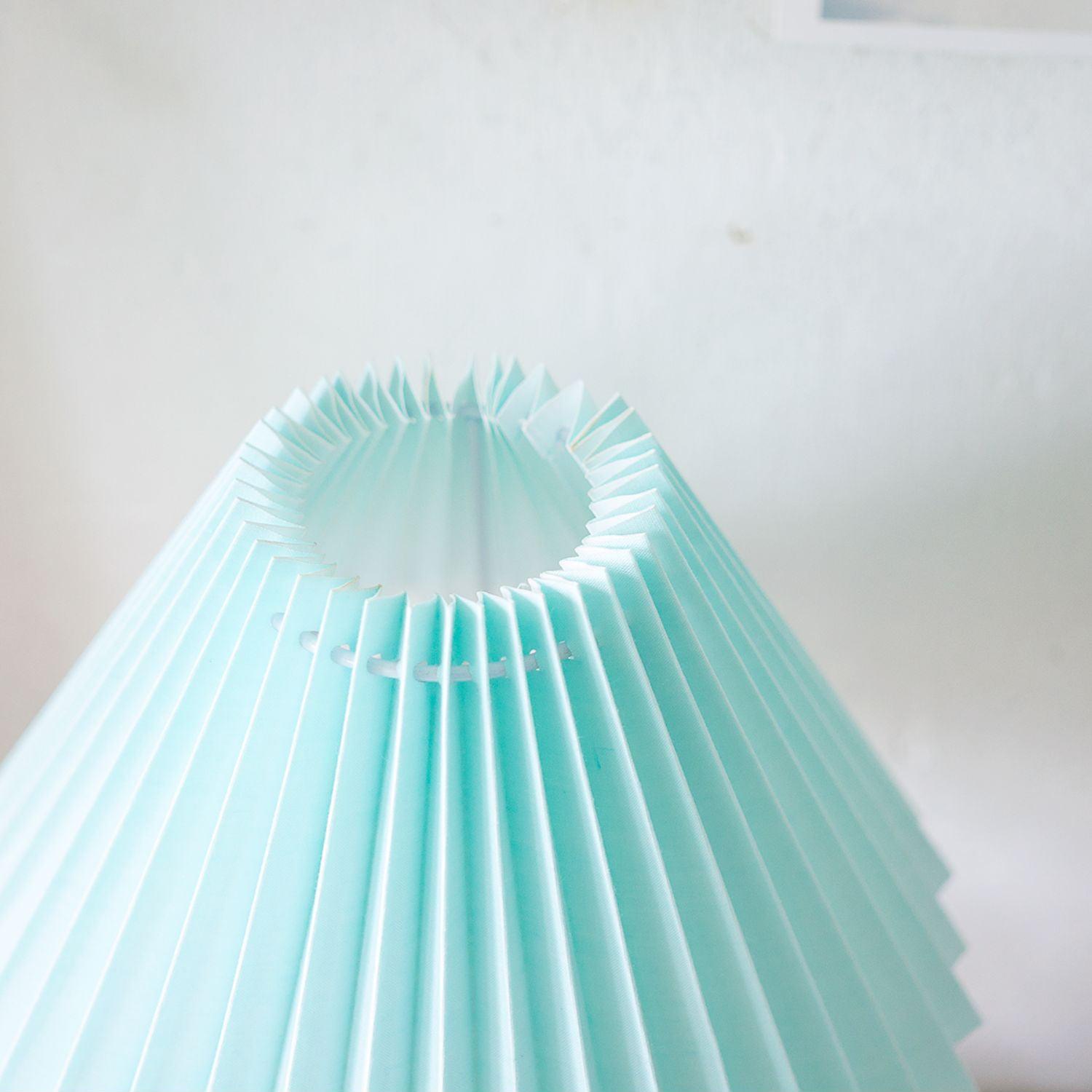 Настольная лампа Leo