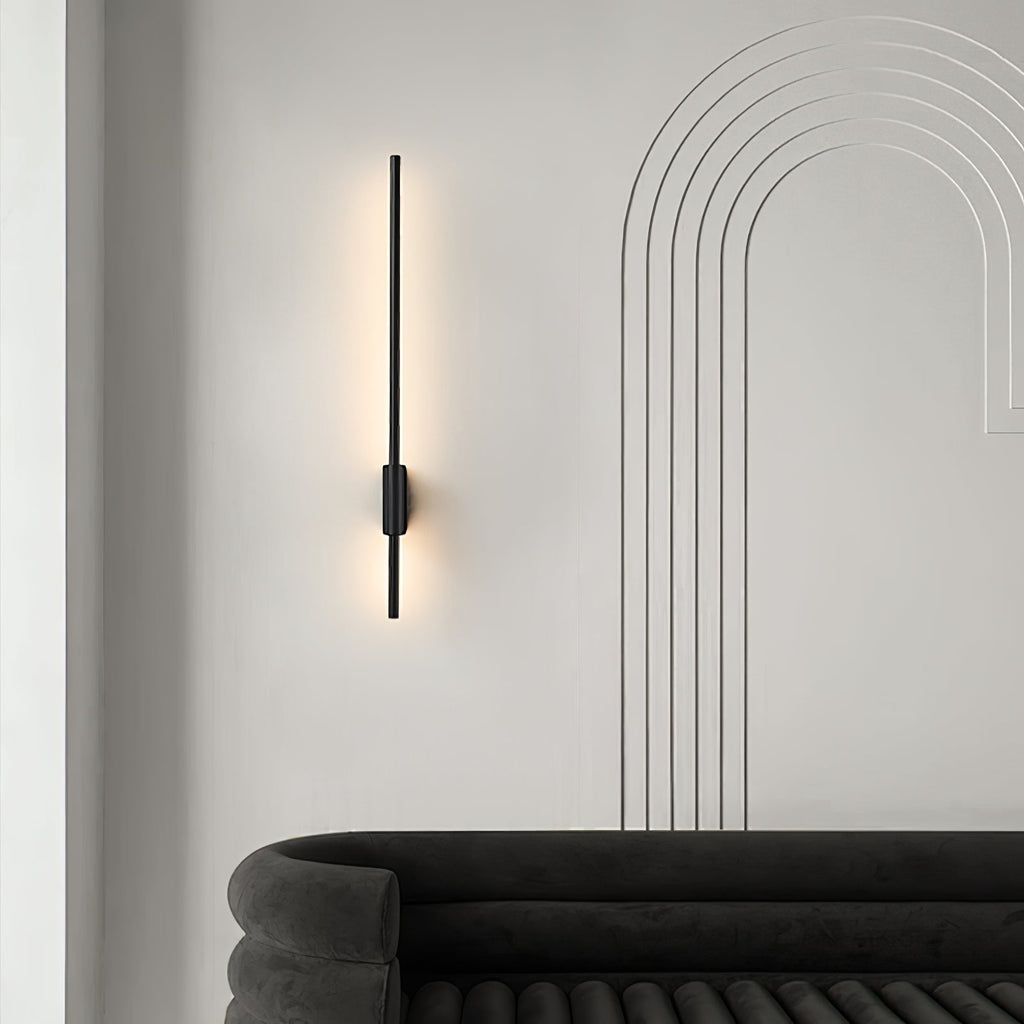 Лінійний настінний світильник Leon