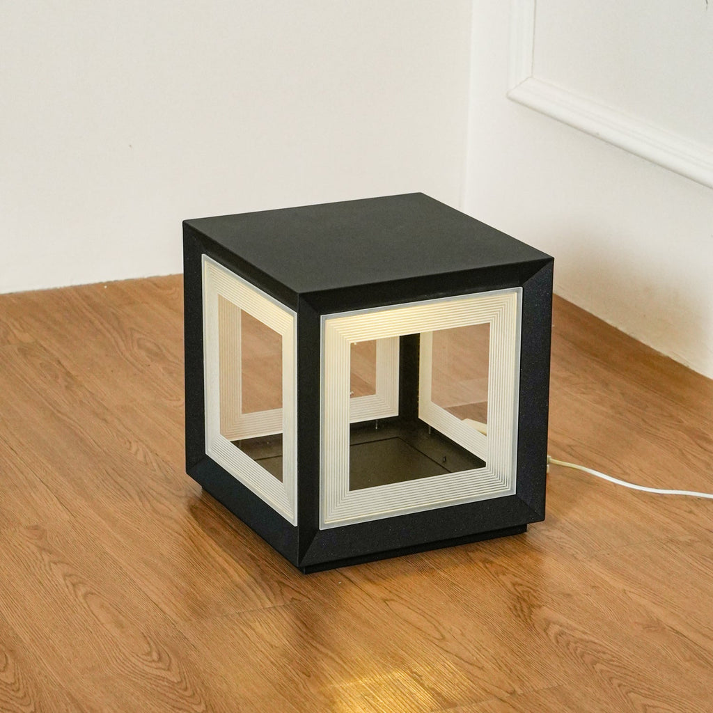 Зовнішній стовпчастий світильник Light Cube