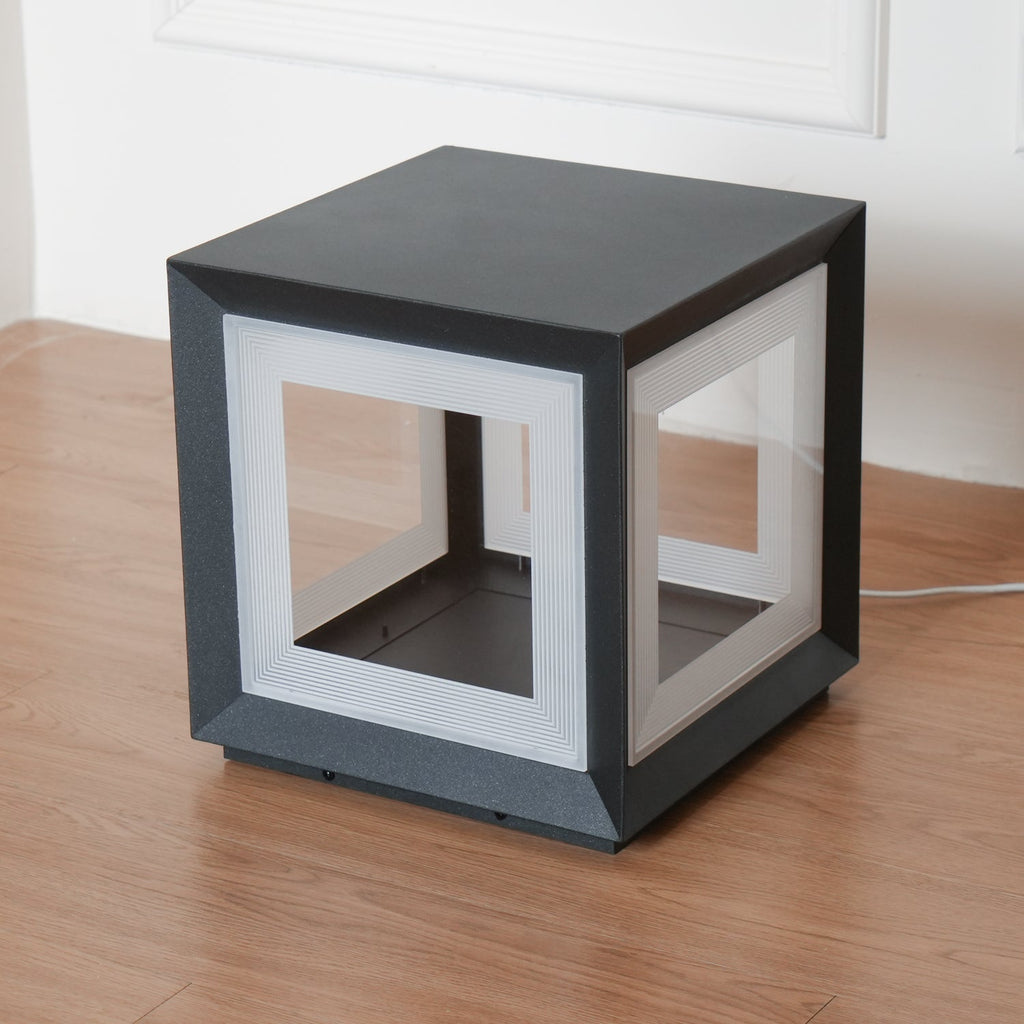 Зовнішній стовпчастий світильник Light Cube