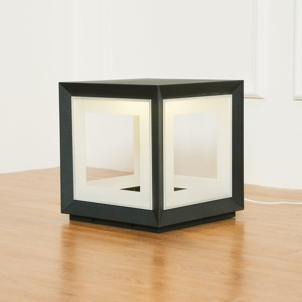 Зовнішній стовпчастий світильник Light Cube