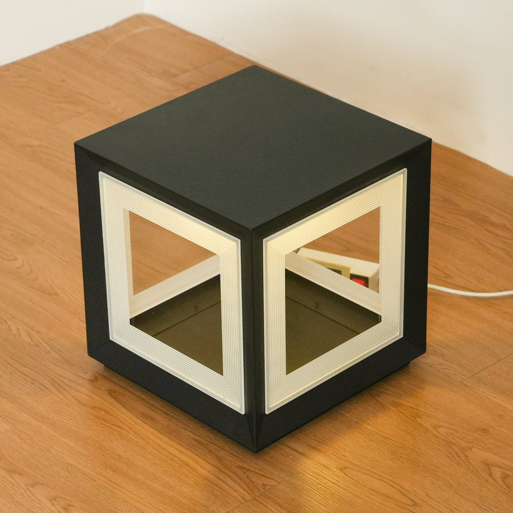 Зовнішній стовпчастий світильник Light Cube