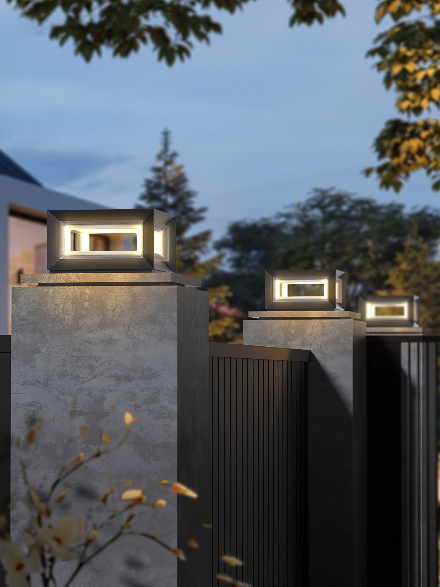 Зовнішній стовпчастий світильник Light Cube