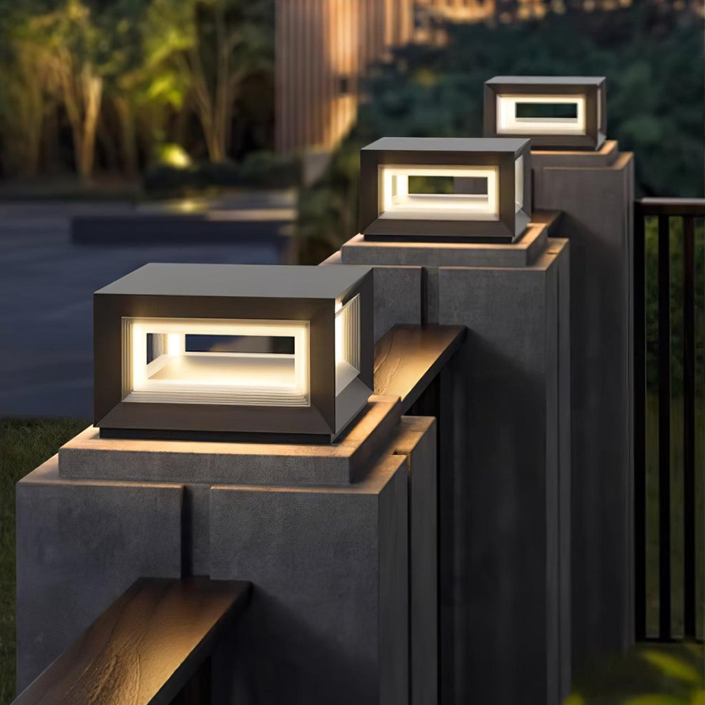 Зовнішній стовпчастий світильник Light Cube