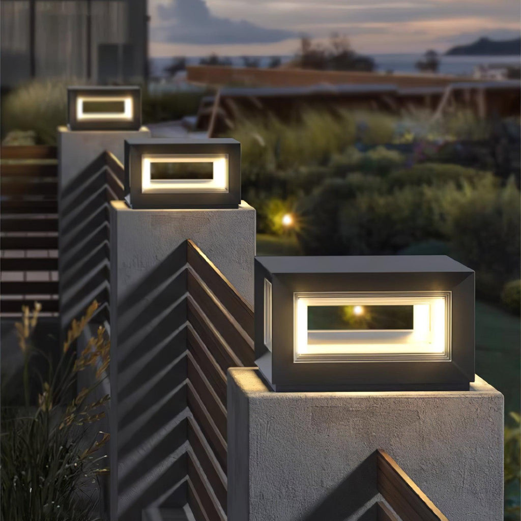 Зовнішній стовпчастий світильник Light Cube