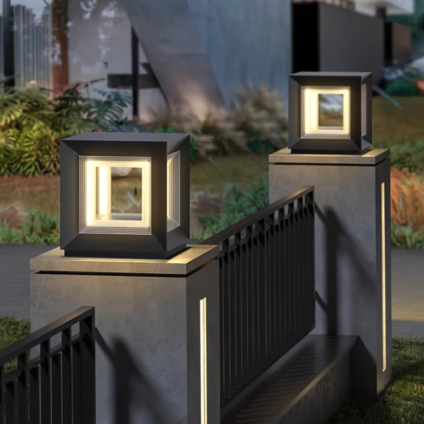 Зовнішній стовпчастий світильник Light Cube