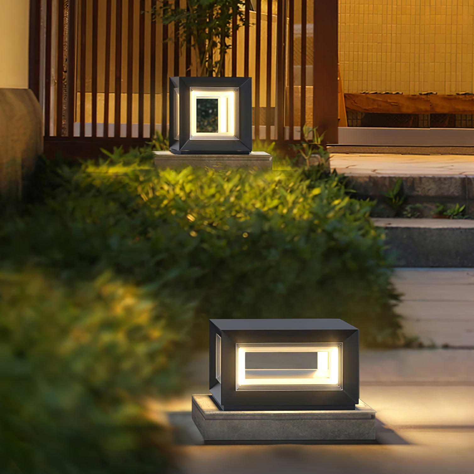Зовнішній стовпчастий світильник Light Cube