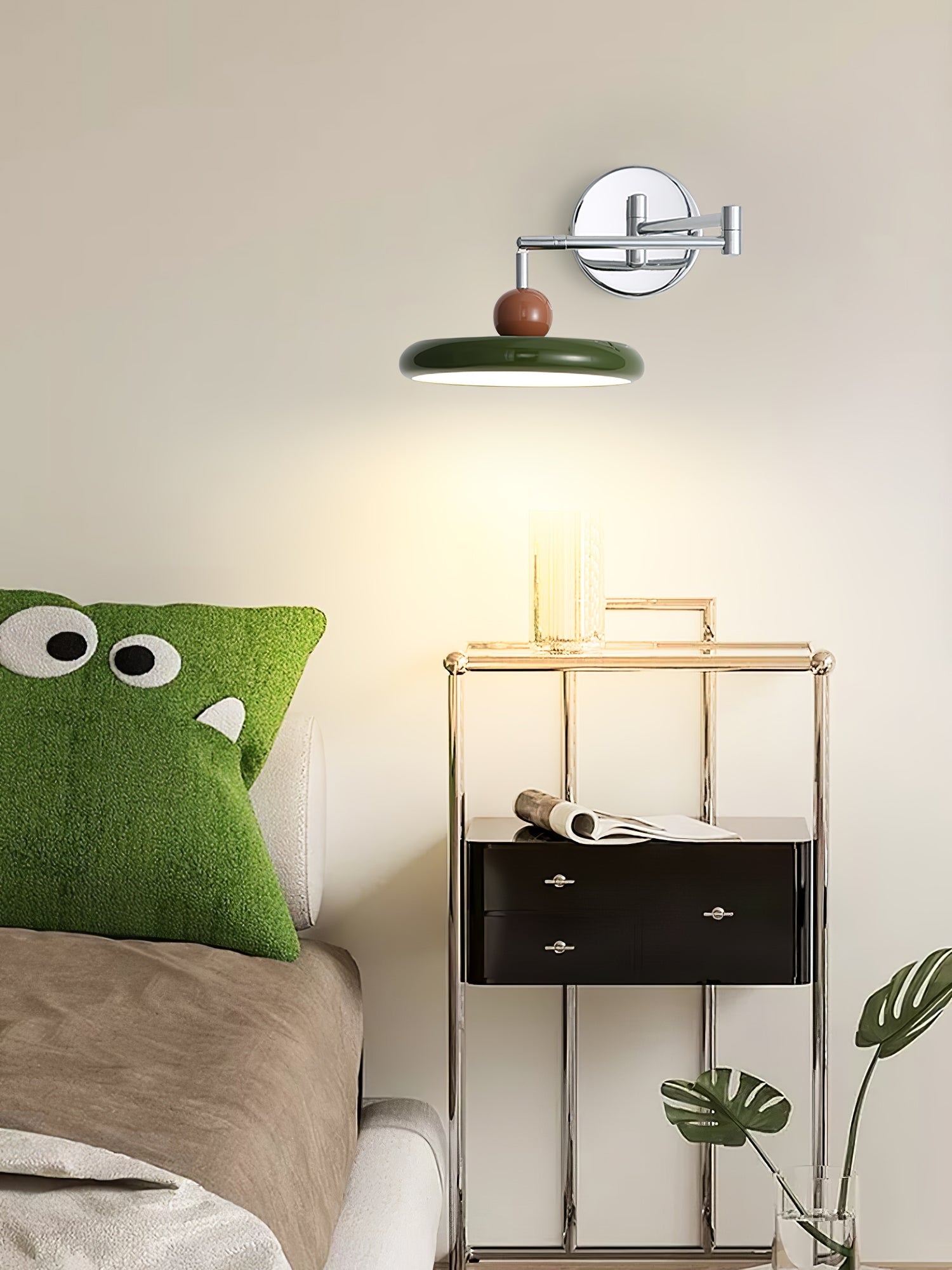 Настінний світильник Lola Swing Arm