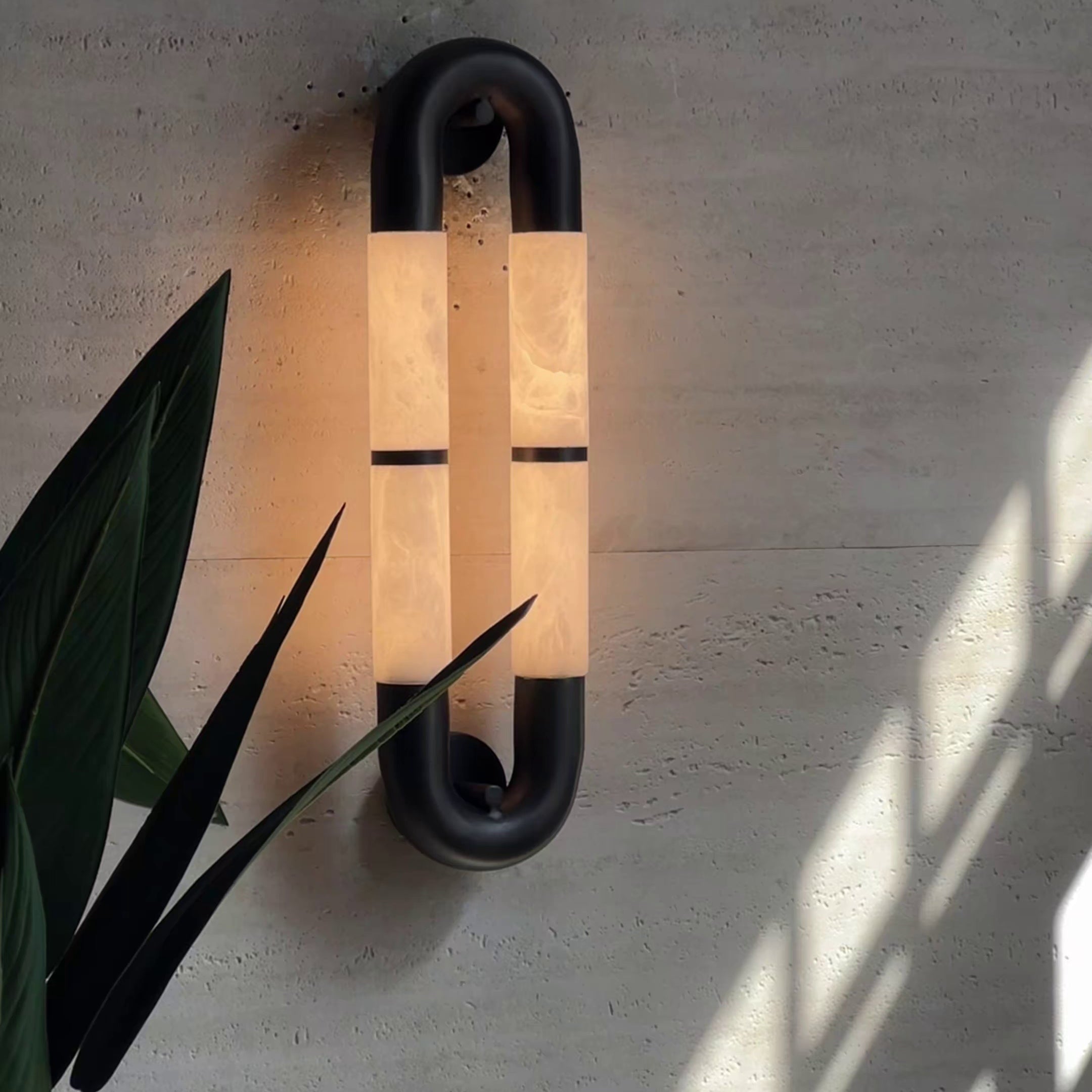 Настінний світильник Luma Arc Twin Alabaster