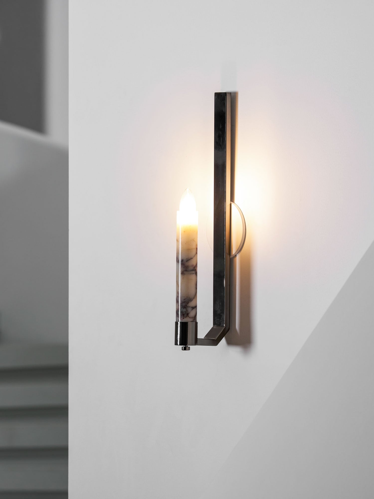 Настінний світильник Lumivolt Alabaster