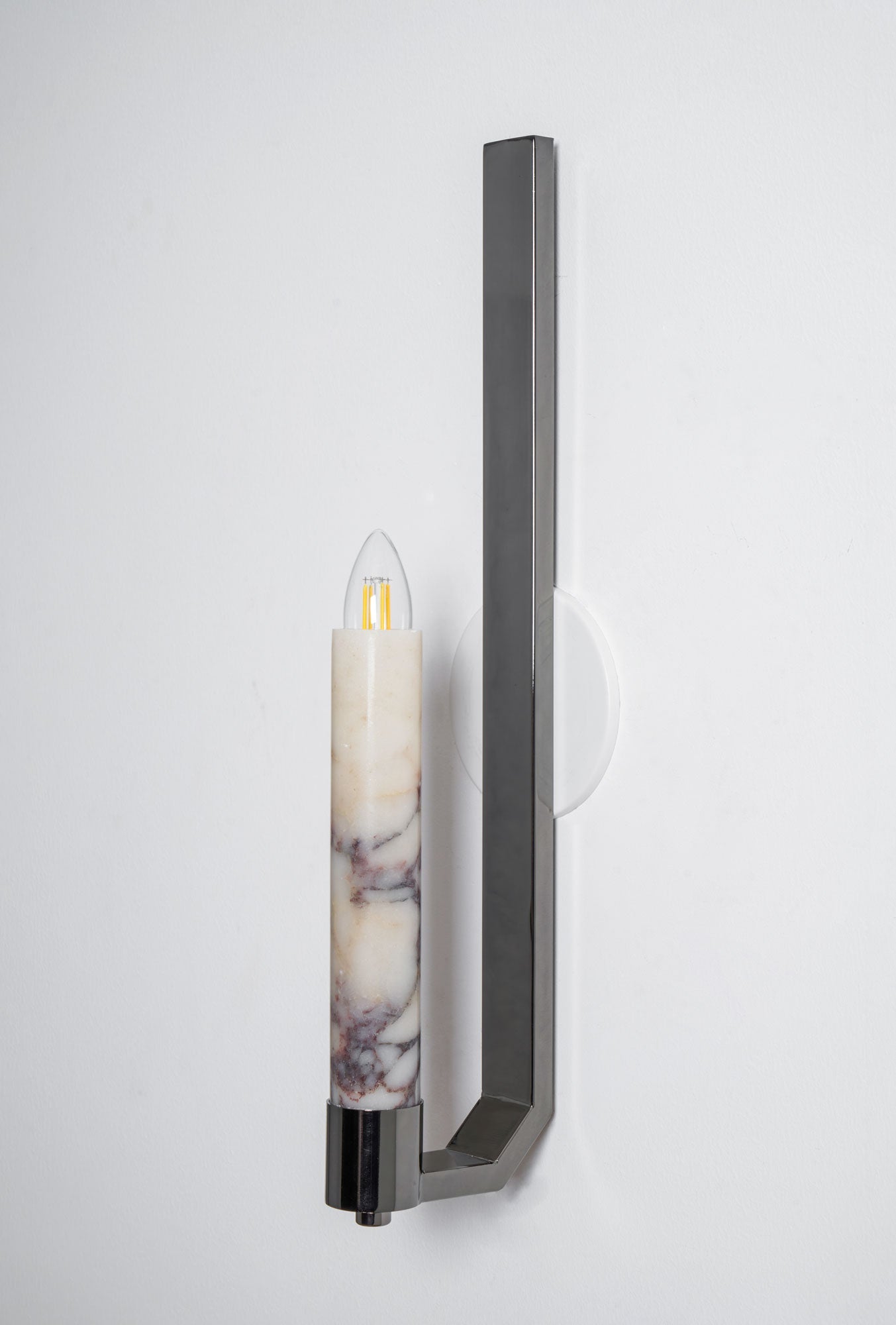 Настінний світильник Lumivolt Alabaster