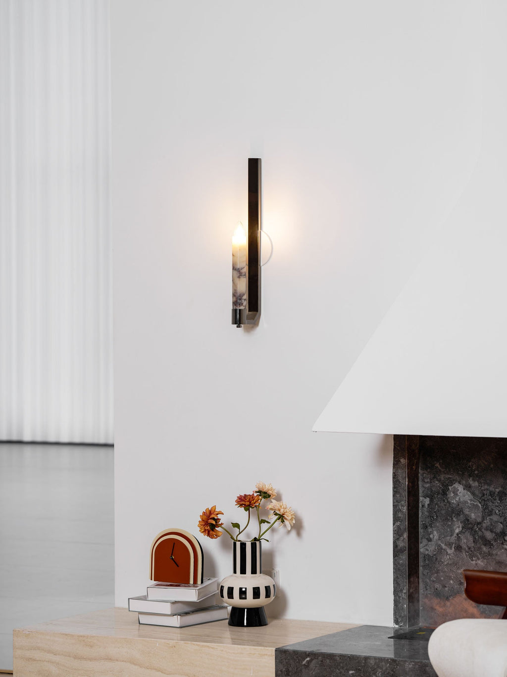 Настінний світильник Lumivolt Alabaster