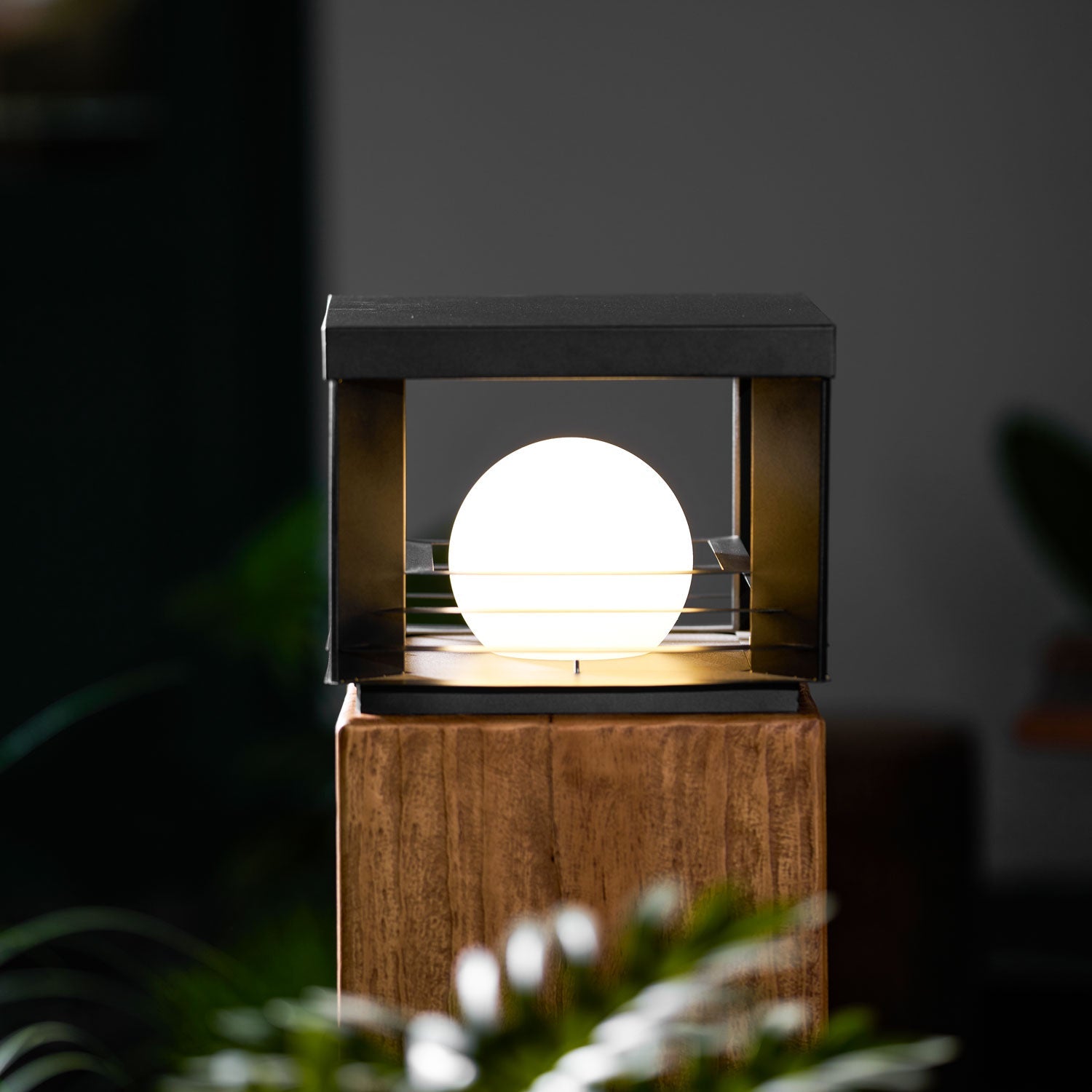 Вуличний світильник Lunar Crate