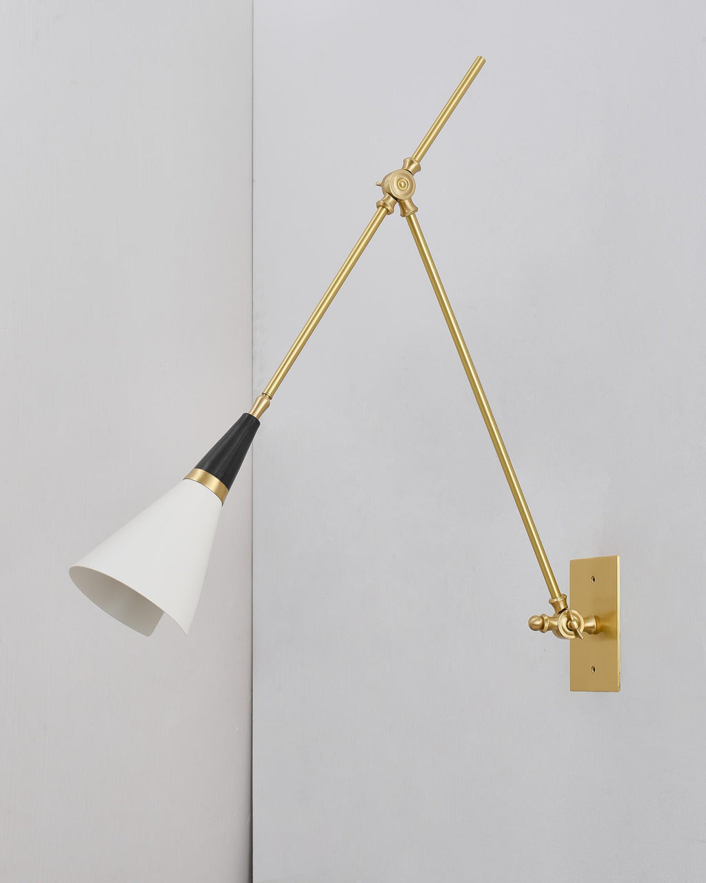Настенный светильник Magari