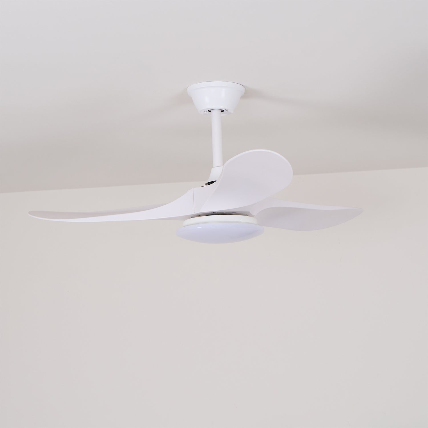 Maverick 42"/52" Ceiling Fan Light