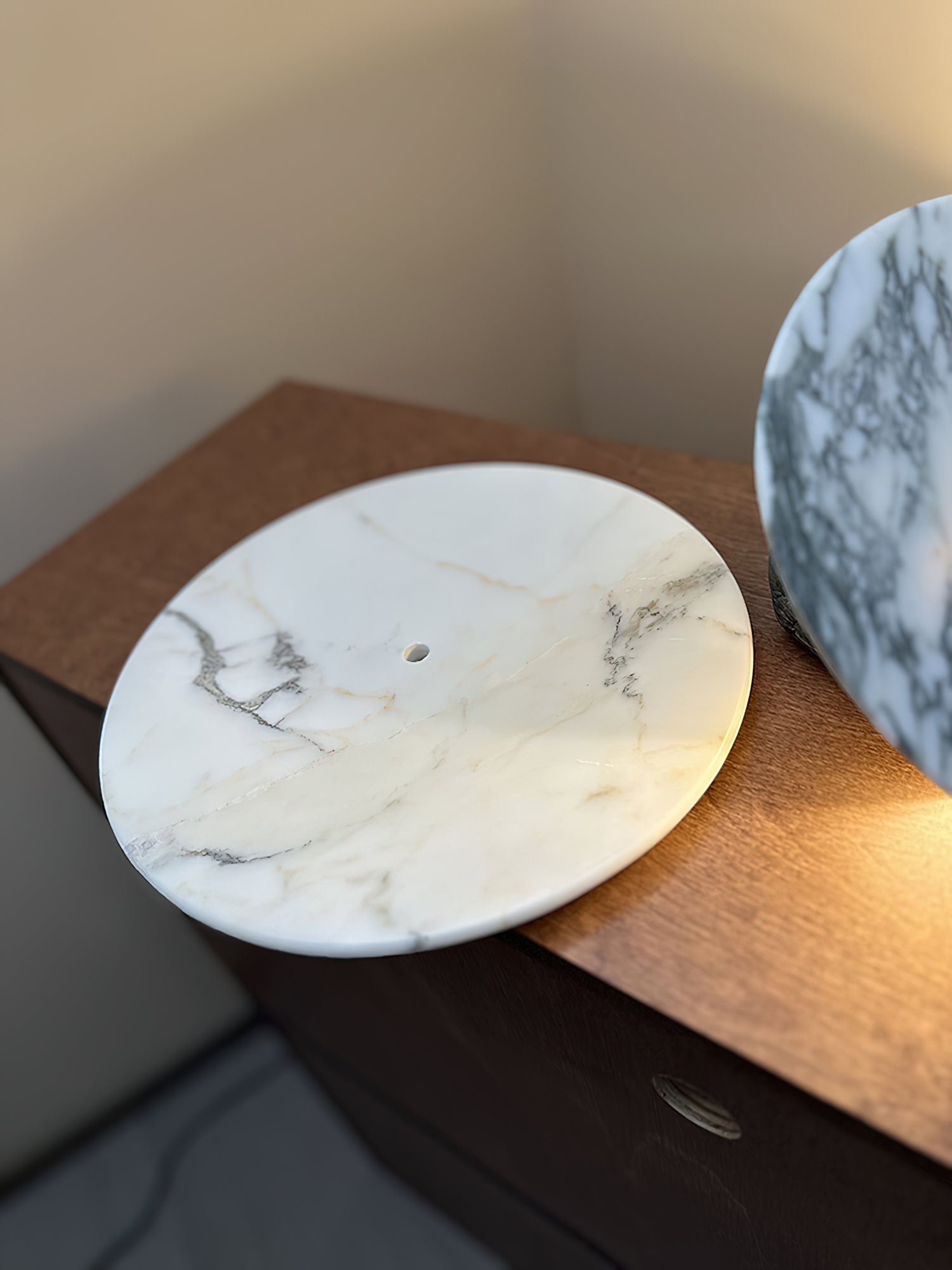 Настінний світильник Messier Marble