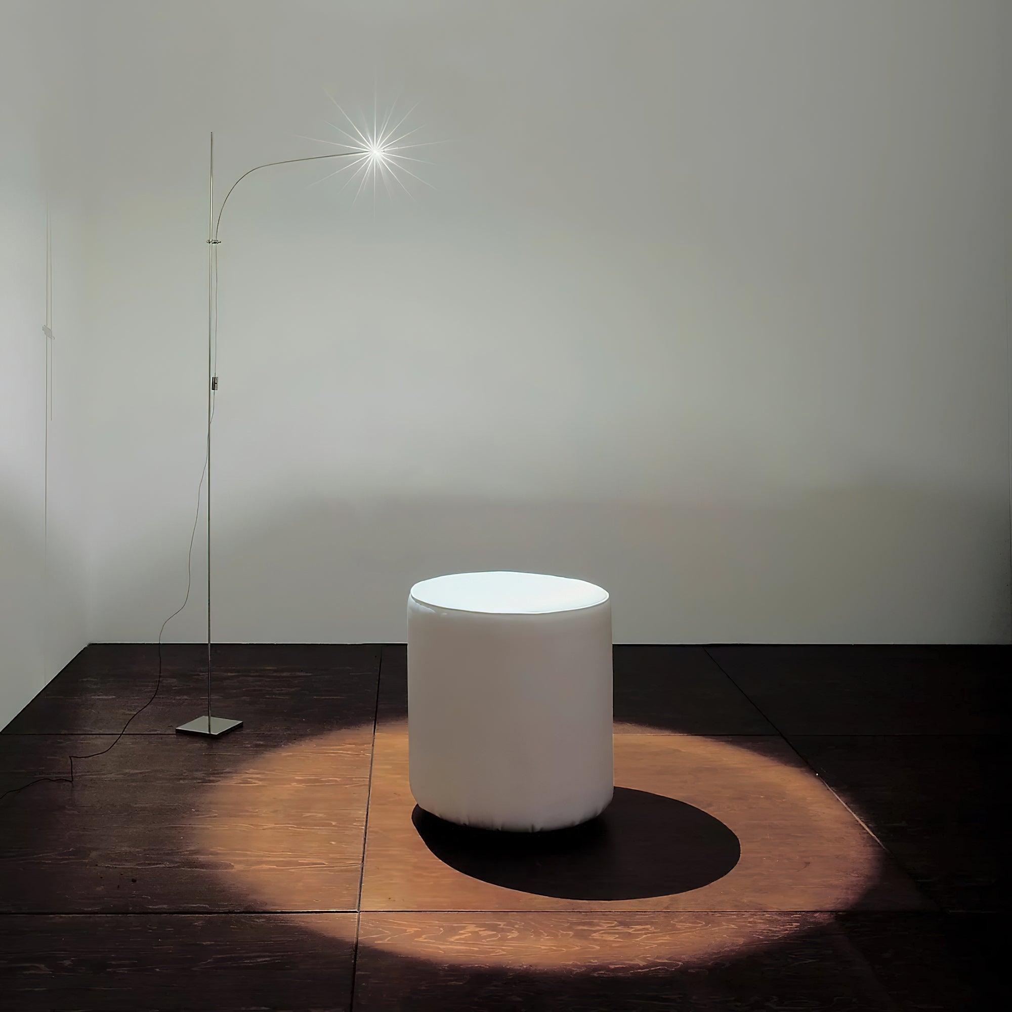 Металевий Корпус Витончений Торшер