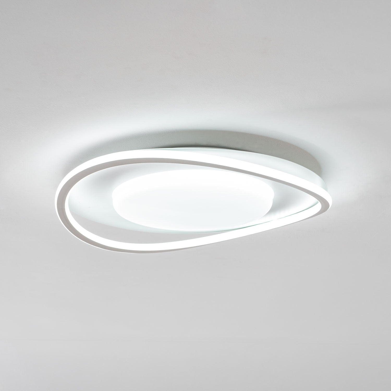 Мінімалістичний стельовий LED світильник Геометрія