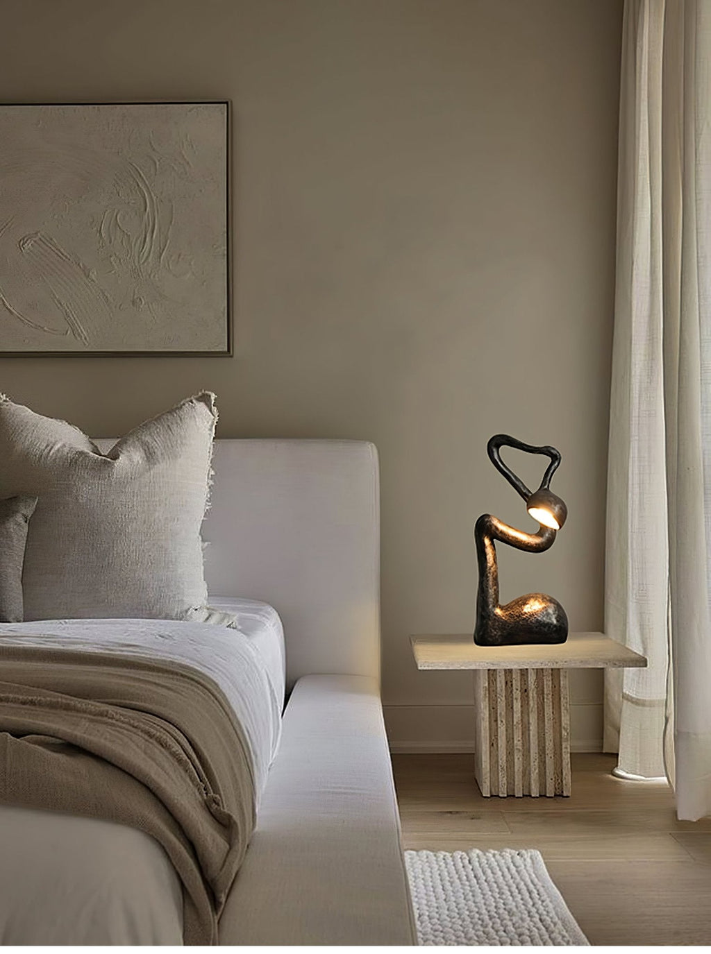 Настільна лампа "Скульптура Мирра"