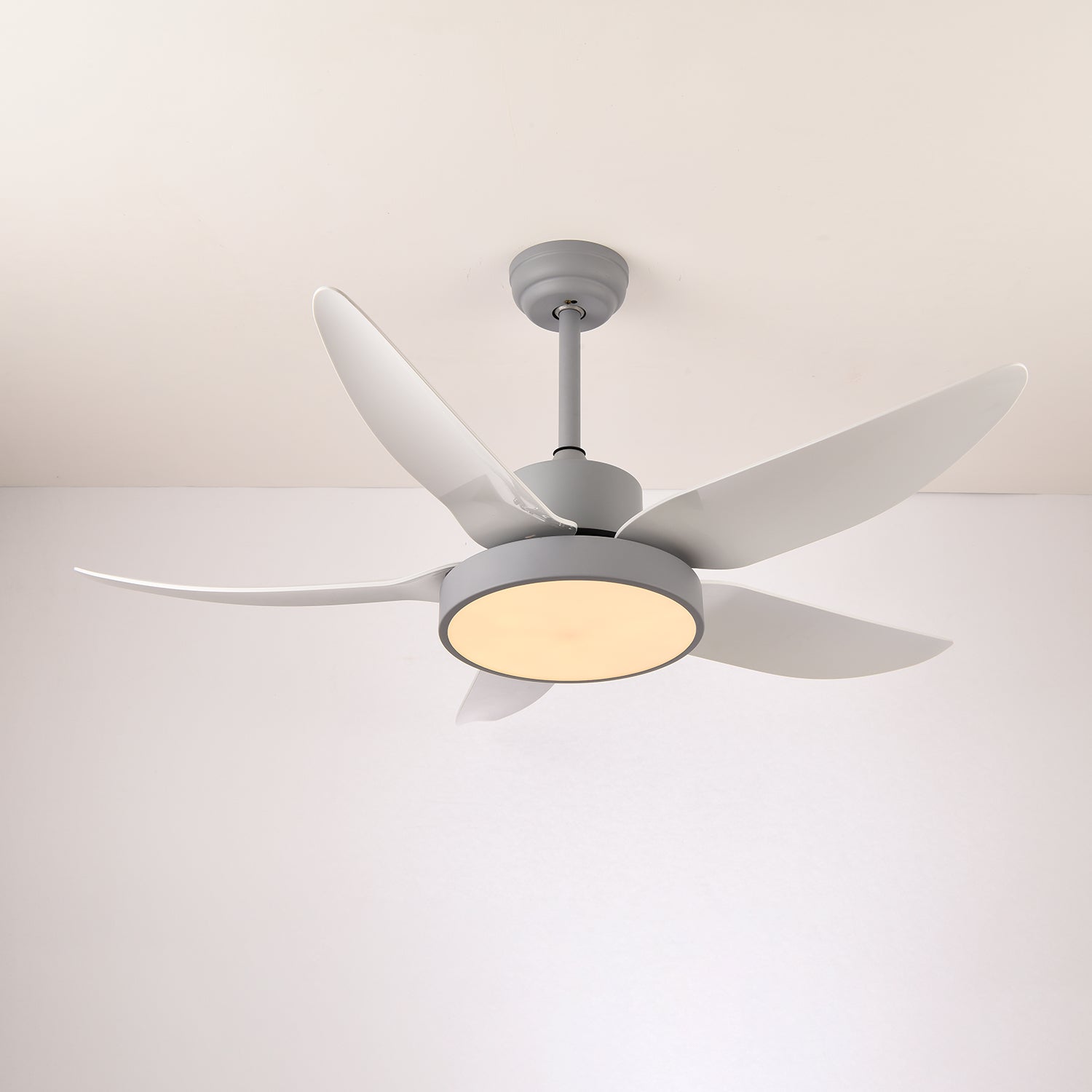Noctura Glide Ceiling Fan Light - Vakkerlight