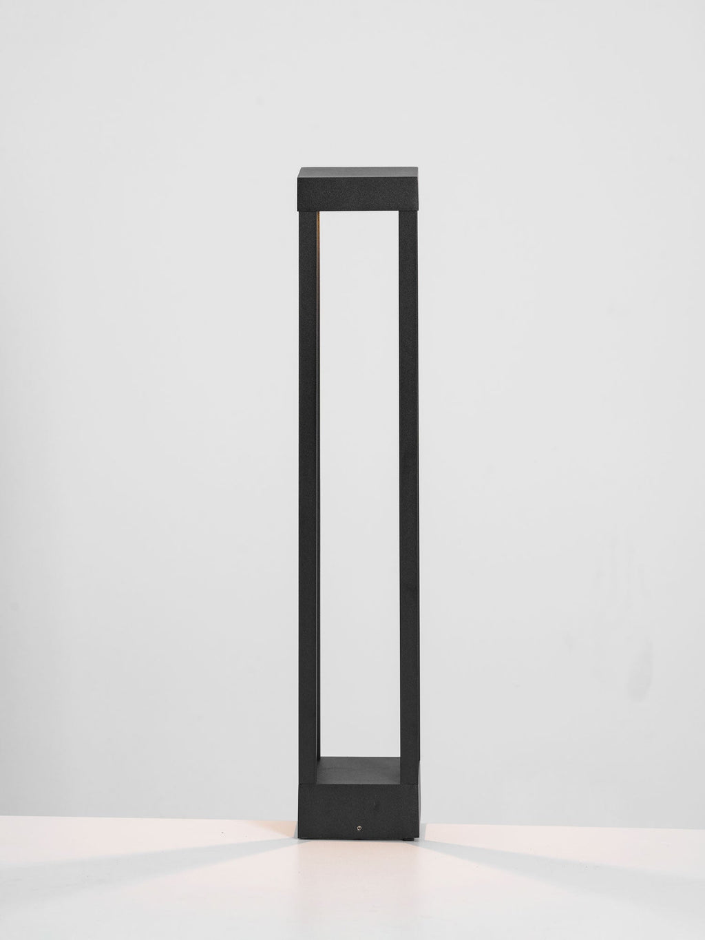 Obsidian Post Outdoor Light