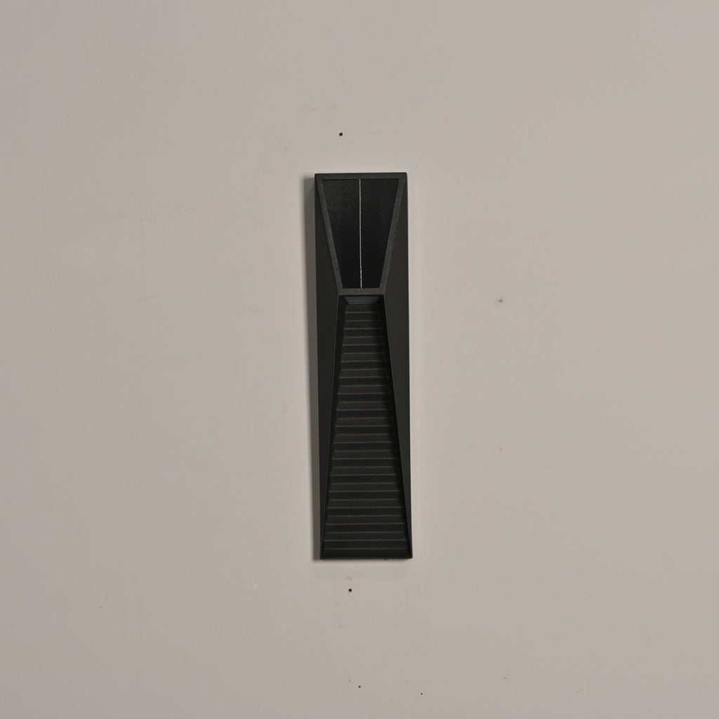 Obsidian Path Solar Outdoor Wall Light - Vakkerlight