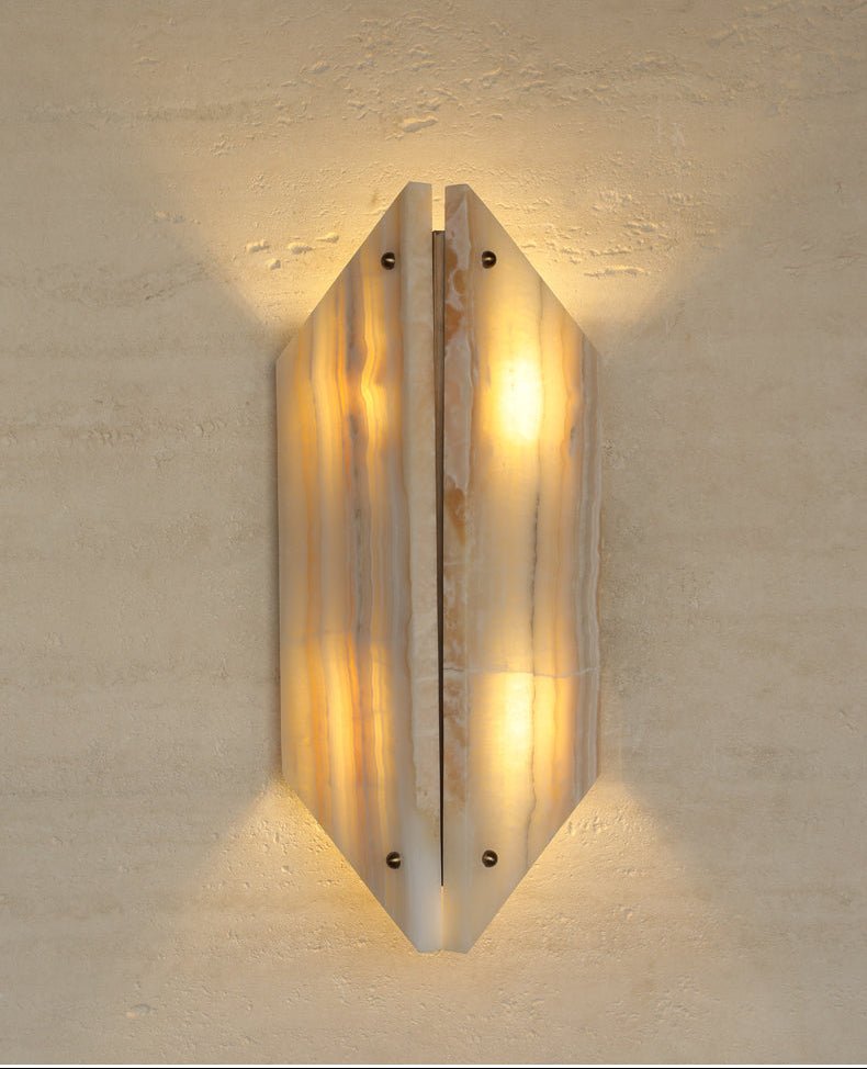 Настінний світильник Onyxa Crest Alabaster