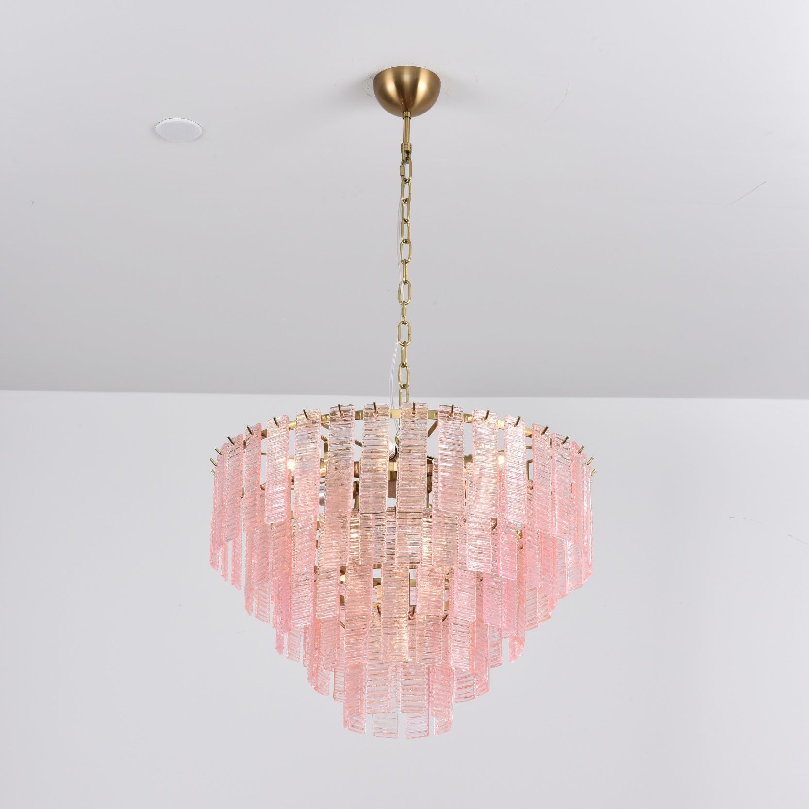 Розовая люстра Opalora Murano