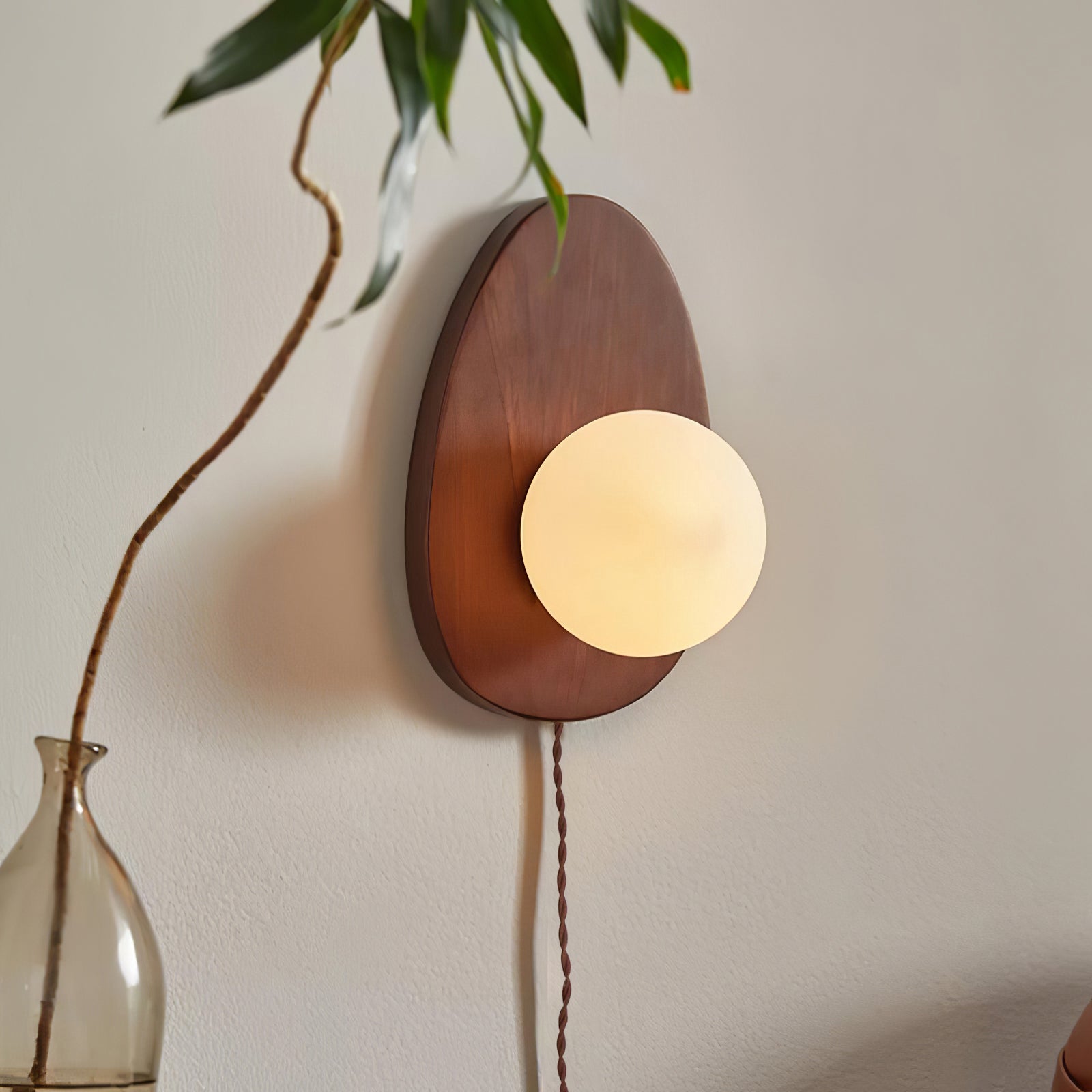 Настінний світильник Orba Walnut з вилкою