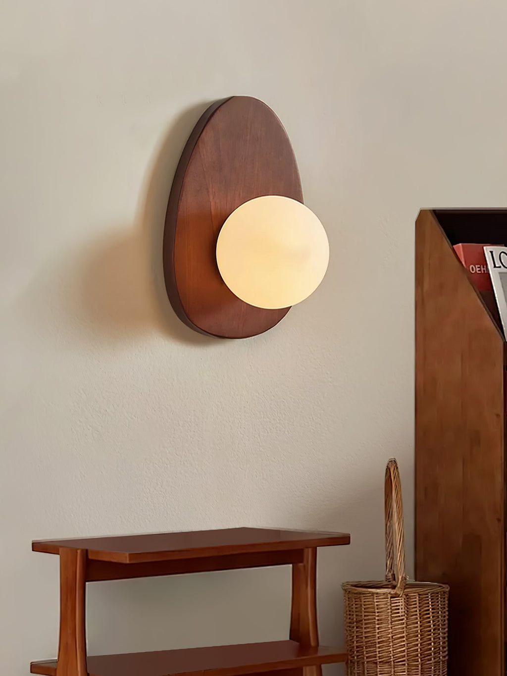 Настінний світильник Orba Walnut