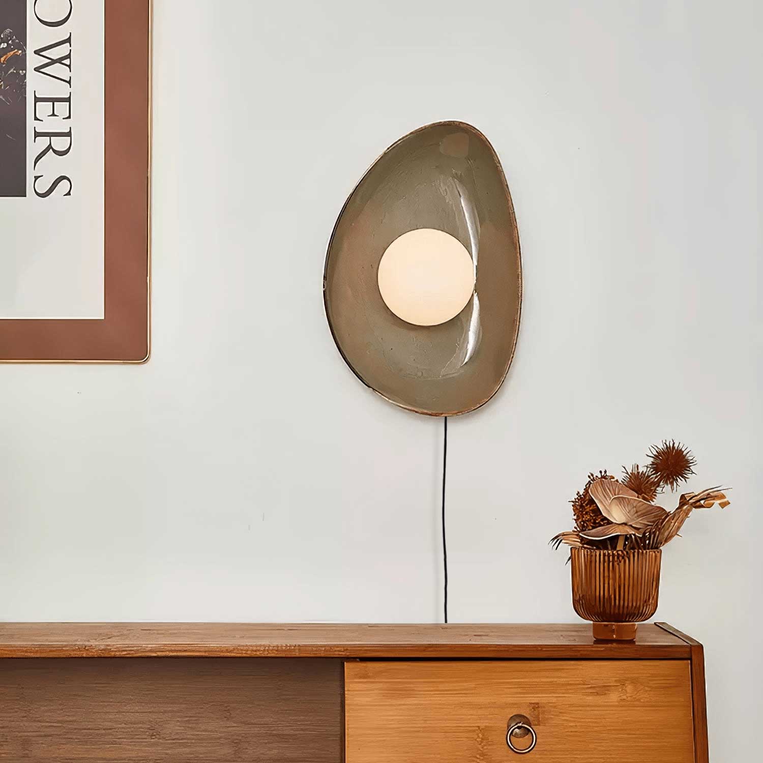 Pebble Disc Plug - in Wall Light - Vakkerlight