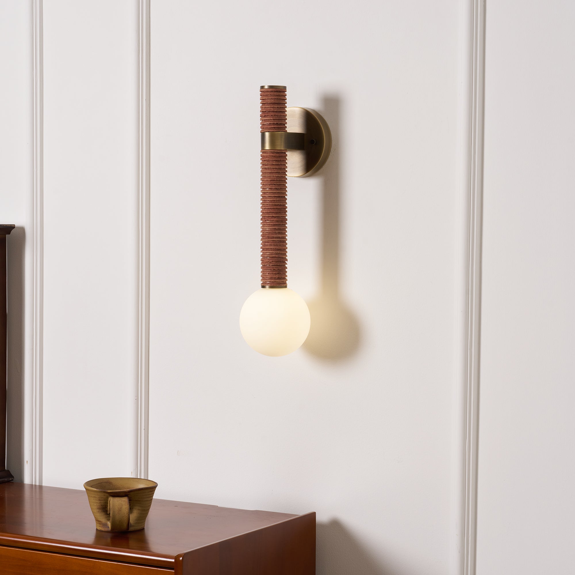 Lestro Wall Light