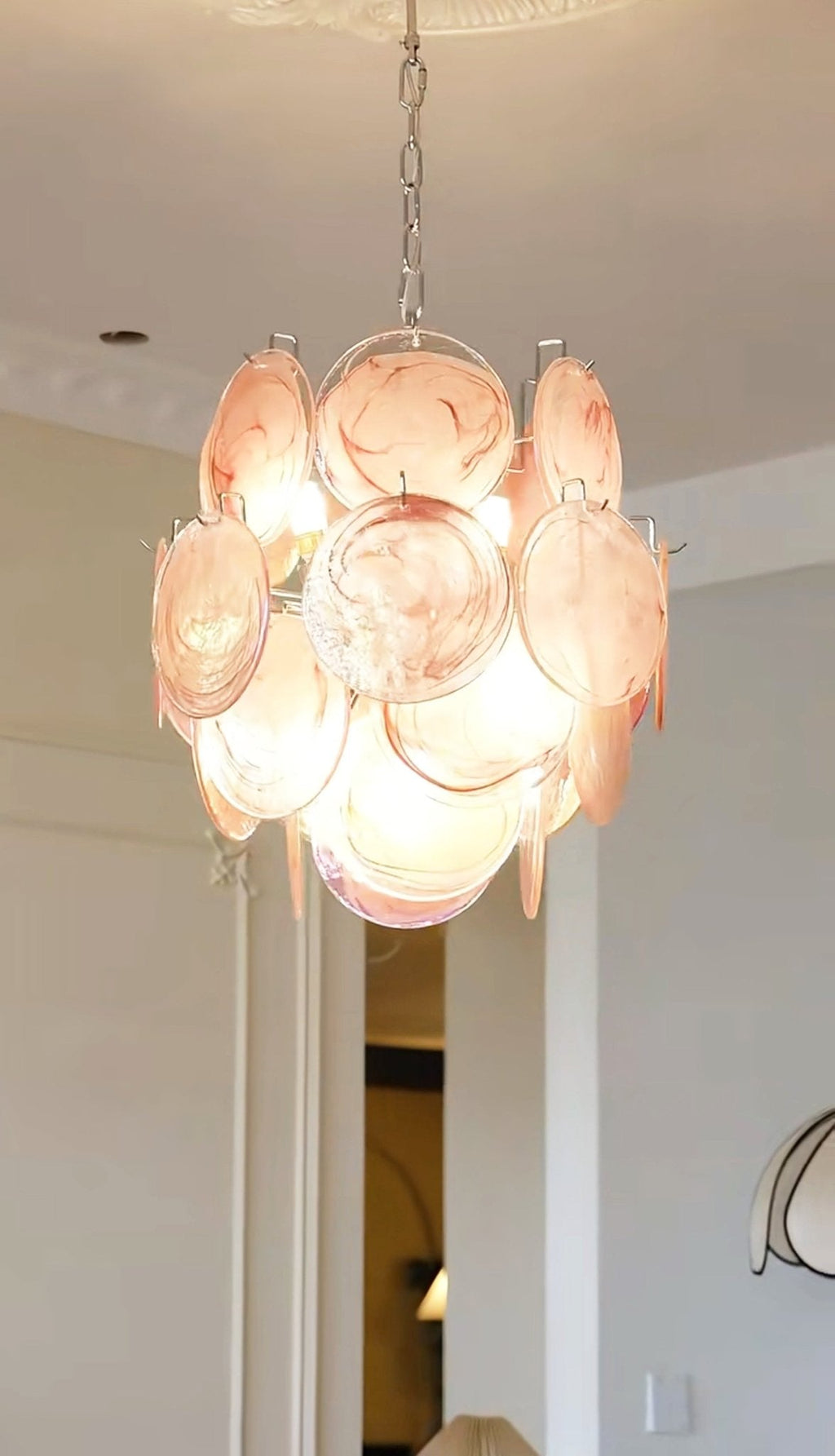 Розовая стеклянная люстра Murano Disc