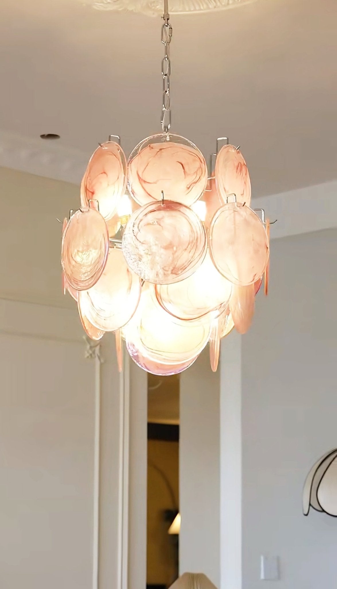Розовая стеклянная люстра Murano Disc