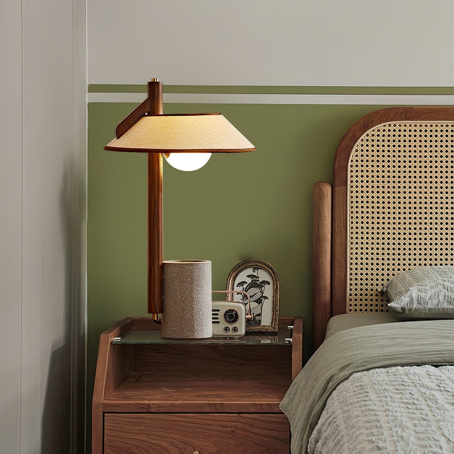 Pinnacle Table Lamp
