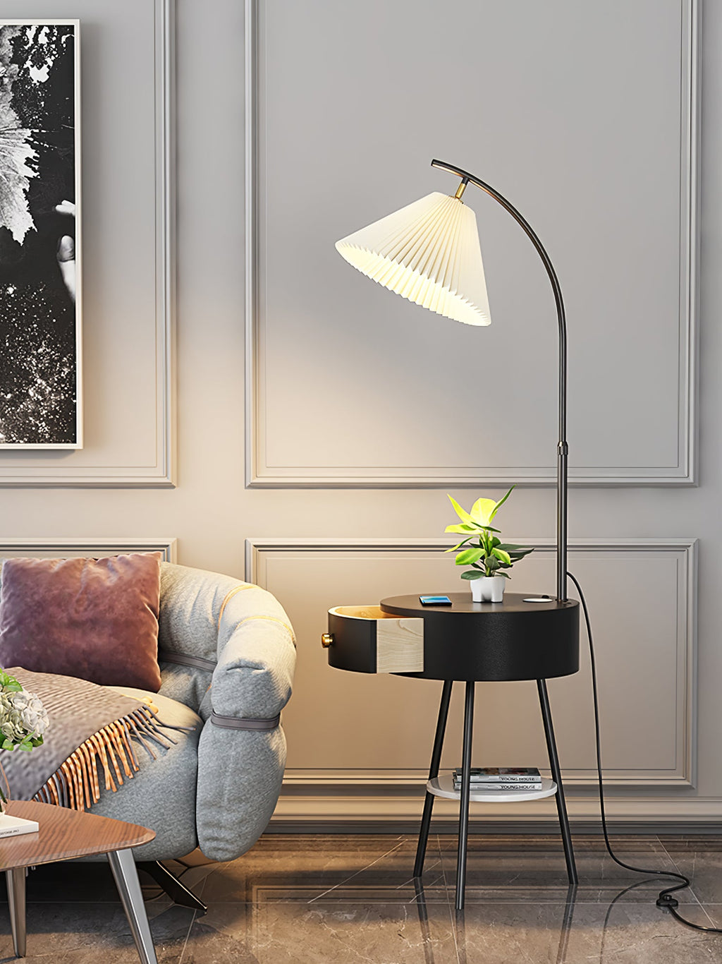 Pleated Arc Floor Light