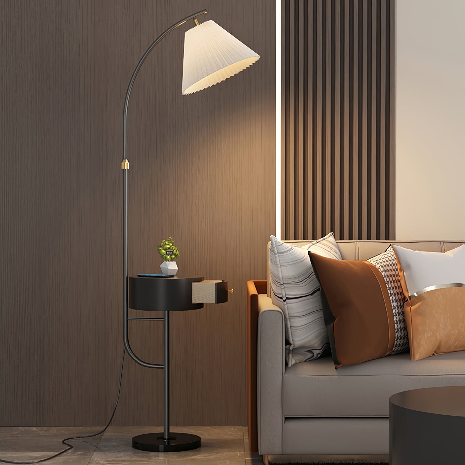 Pleated Arc Floor Light - Vakkerlight