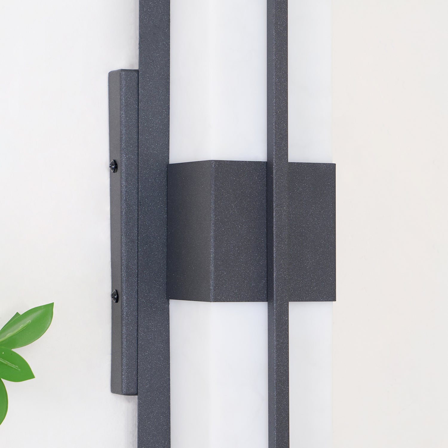 Настінний світильник Possini Outdoor Alabaster