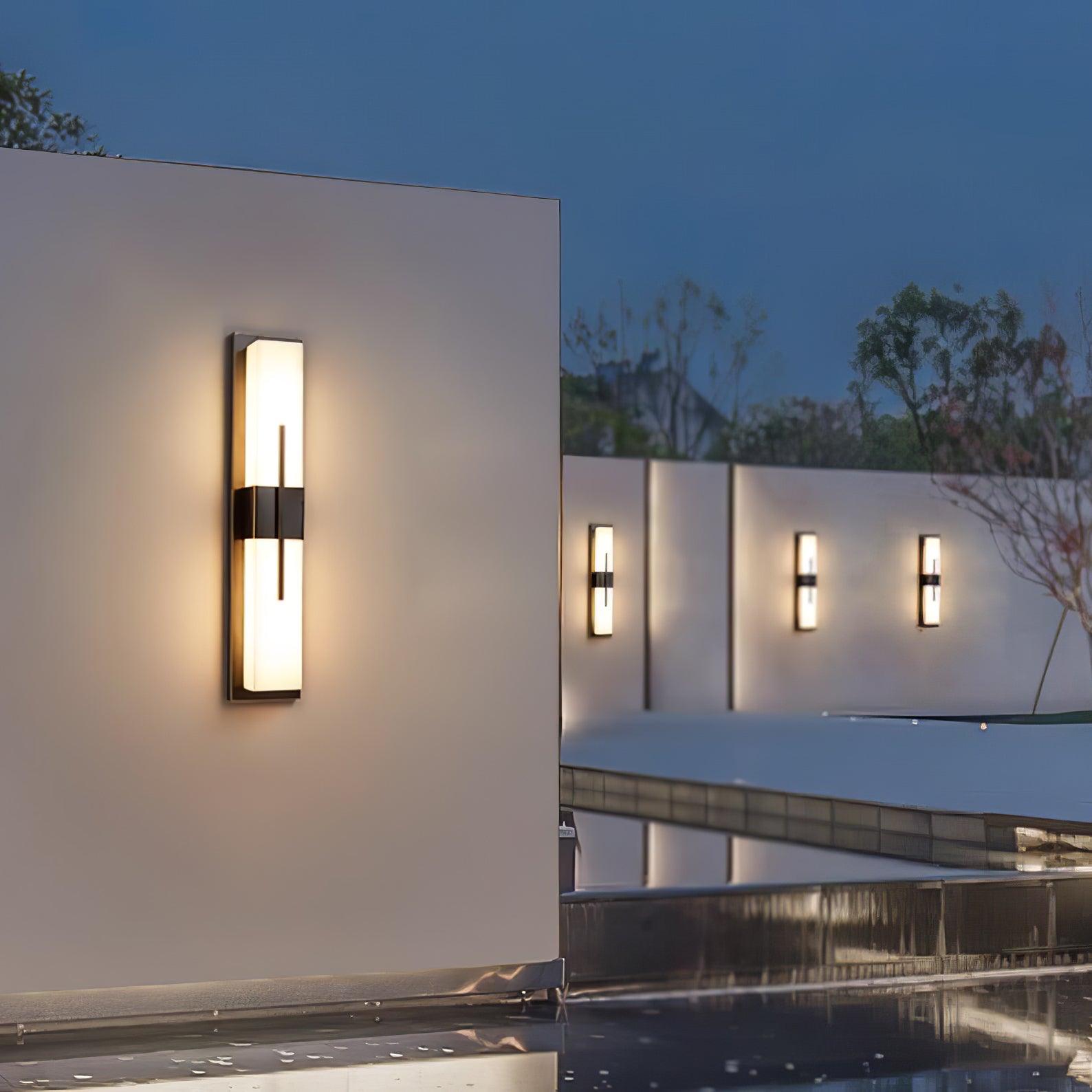Настінний світильник Possini Outdoor Alabaster