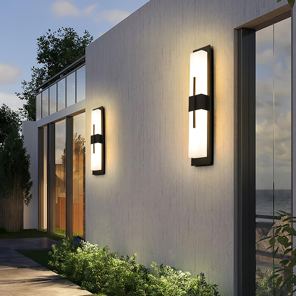 Настінний світильник Possini Outdoor Alabaster