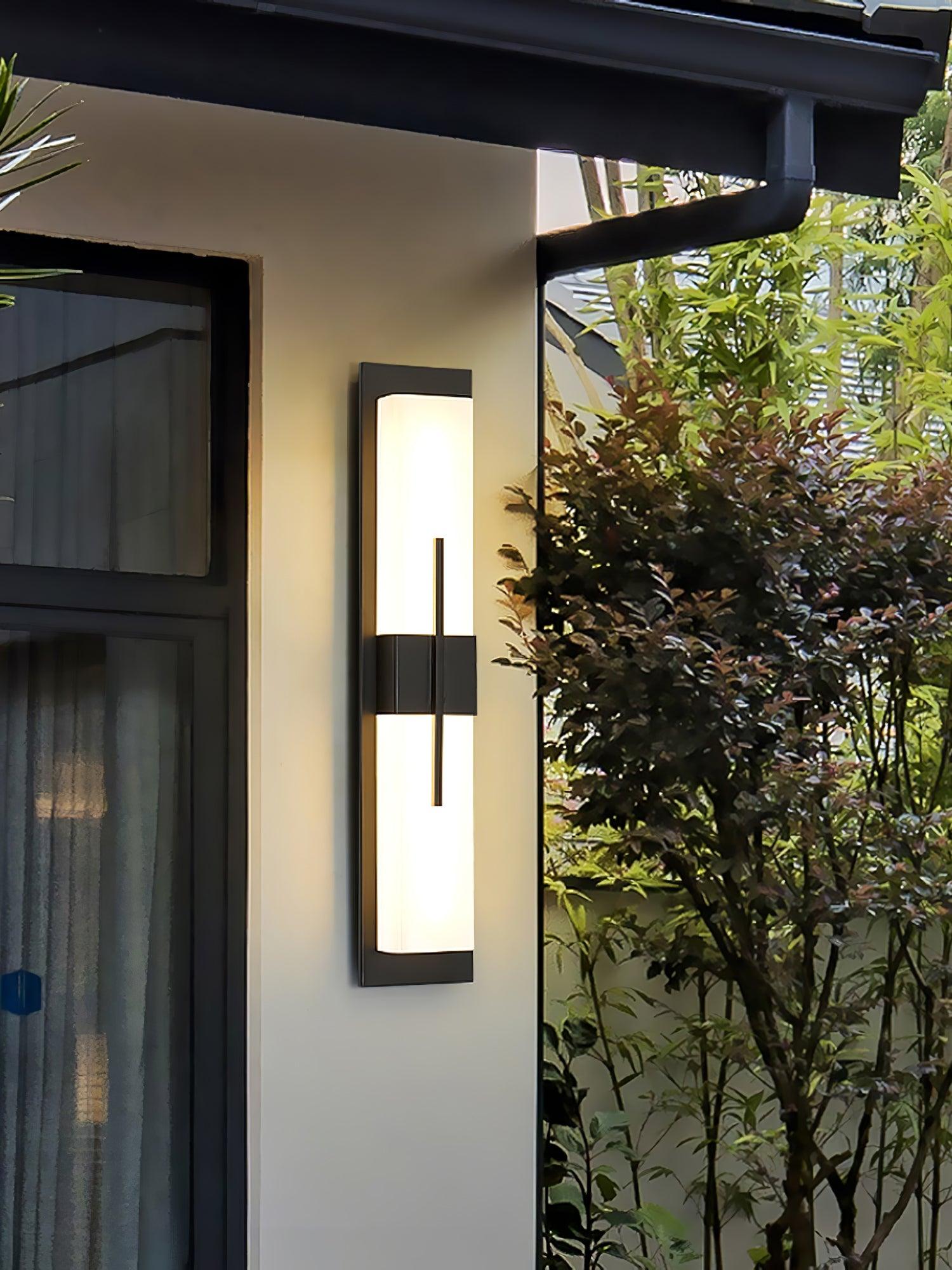 Настінний світильник Possini Outdoor Alabaster